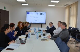 ADR Sud-Muntenia! Întâlnire de lucru cu Primarul Orașului Pucioasa, Constantin Ana